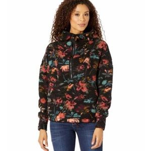 Prana polar escape half zip